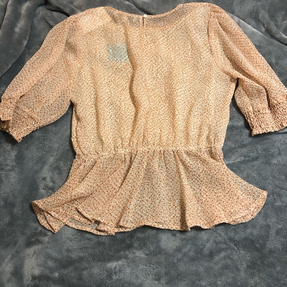Women’s Top Size L - Picture 4 of 4